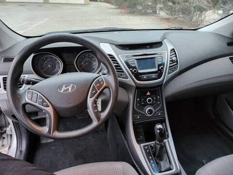2014 Hyundai Elantra SE