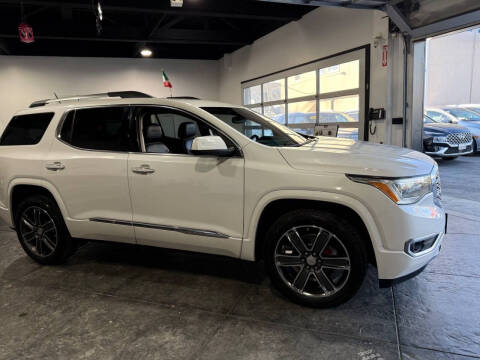 2018 GMC Acadia Denali