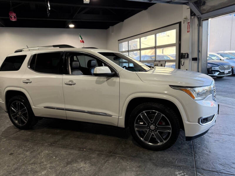 2018 GMC Acadia Denali