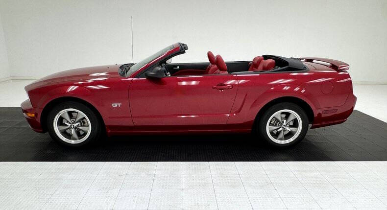 2005 Ford Mustang