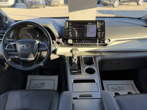 2022 Toyota Sienna XSE 7-Passenger