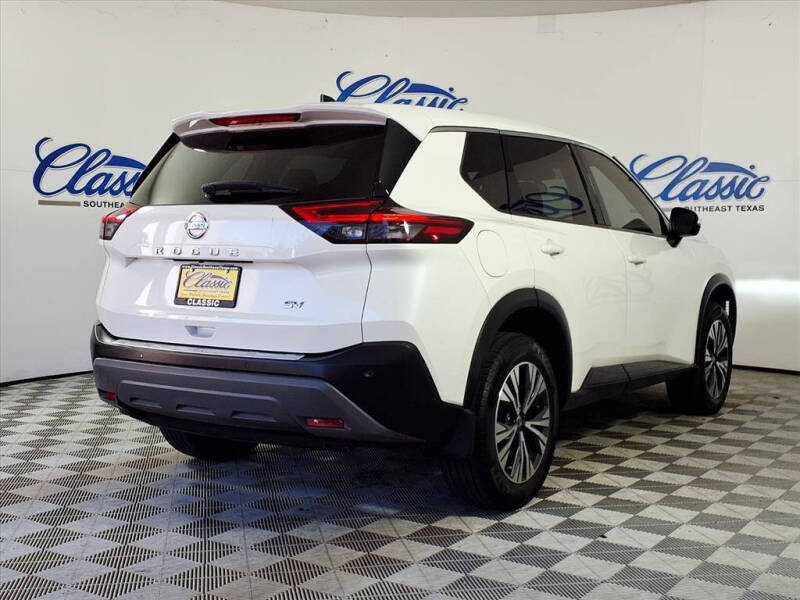 2021 Nissan Rogue SV