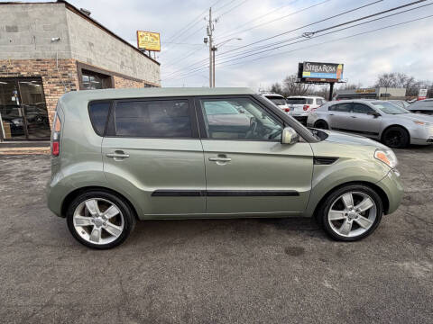 2011 Kia Soul +