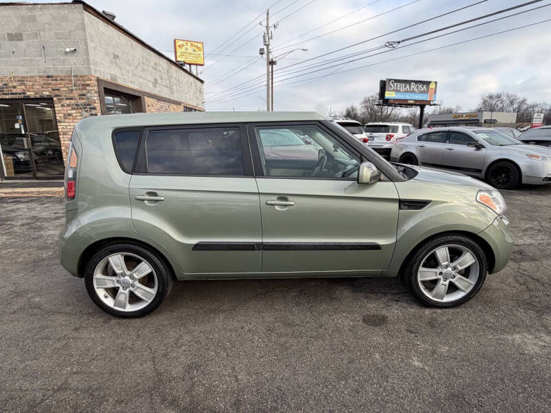 2011 Kia Soul +