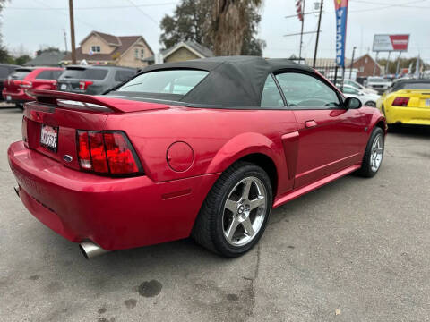 2000 Ford Mustang GT