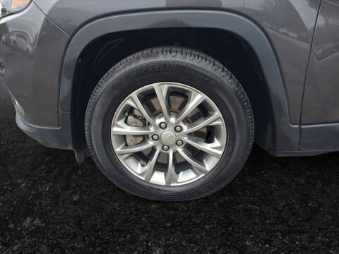 2019 Jeep Cherokee Latitude Plus