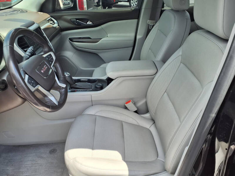 2019 GMC Acadia SLT-1