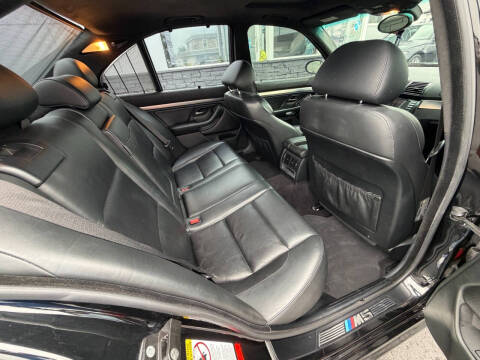 2003 BMW M5