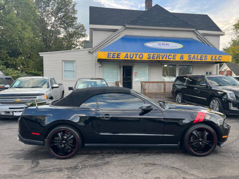 2011 Ford Mustang for sale at EEE AUTO SERVICES AND SALES LLC in Cincinnati OH
