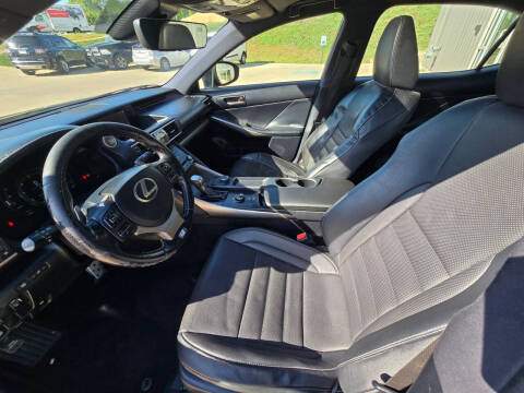 2017 Lexus IS 200t
