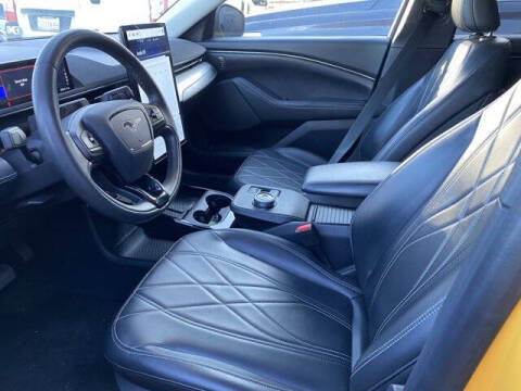 2023 Ford Mustang Mach-E Select