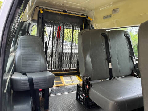 2011 Ford E-Series E-150