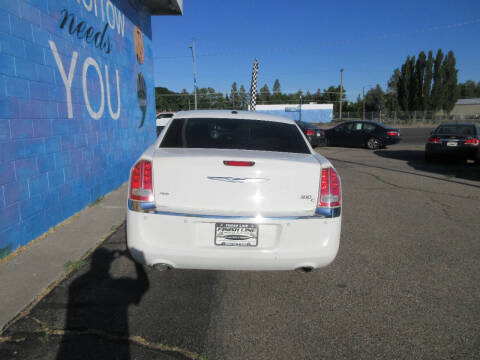2011 Chrysler 300 C
