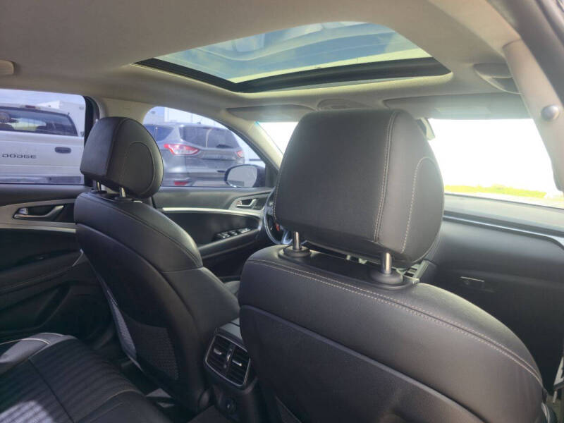 2019 Genesis G70 3.3T Advanced