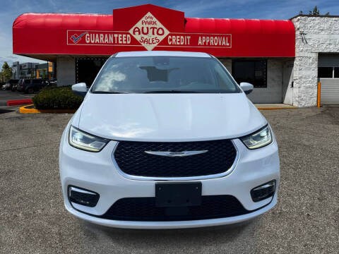 2023 Chrysler Pacifica Touring L