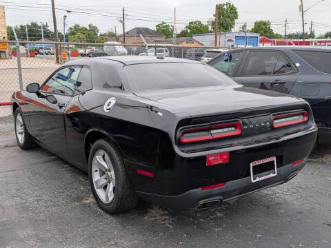 2015 Dodge Challenger SXT