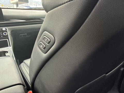 2025 Genesis GV80 2.5T