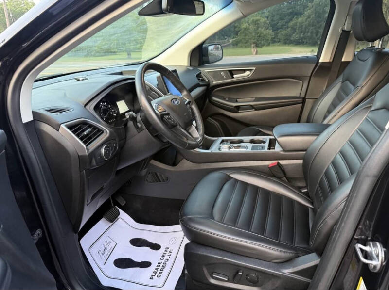 2022 Ford Edge SEL