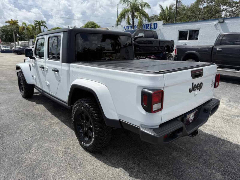 2023 Jeep Gladiator Willys