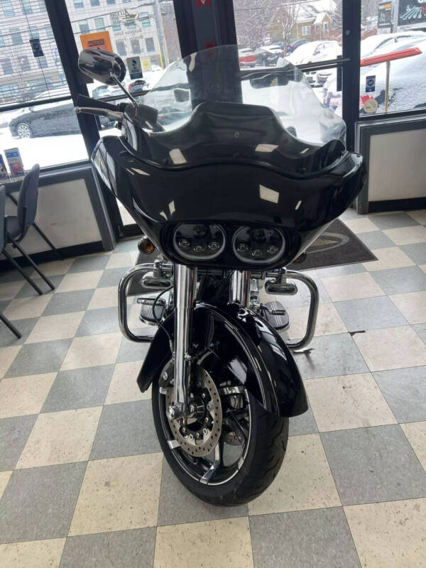 2011 Harley-Davidson FLTRX Road Glide Custom