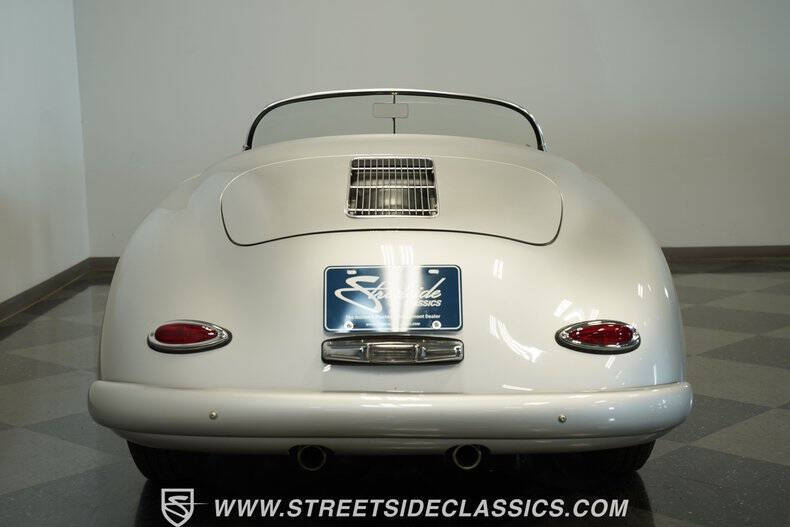 1966 Hurricane Speedster