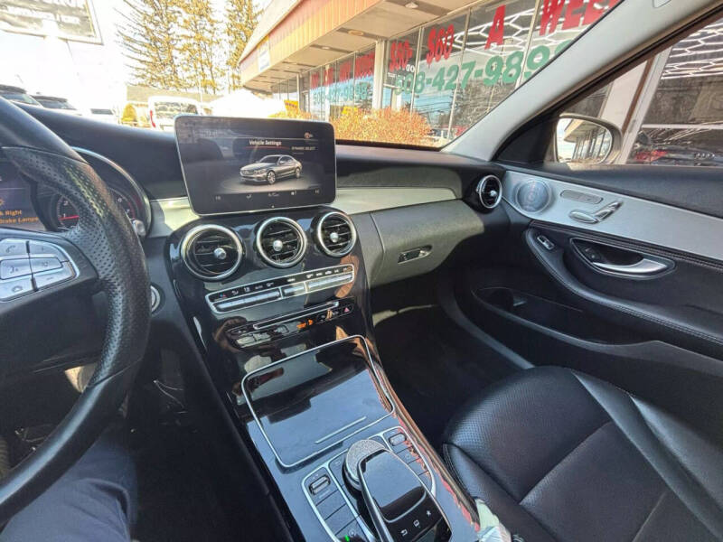 2016 Mercedes-Benz C-Class