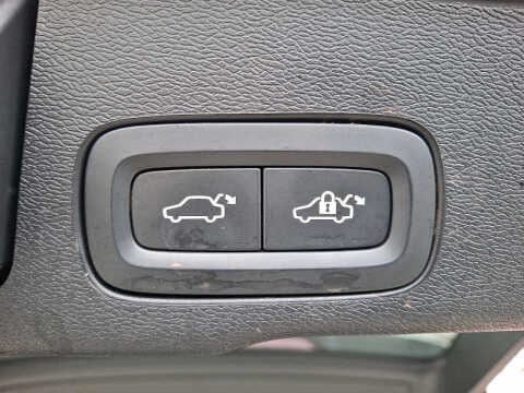 2021 Volvo XC60 T5 Momentum