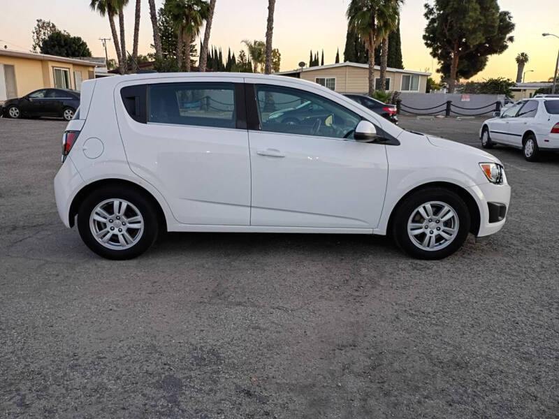 2016 Chevrolet Sonic LT Auto