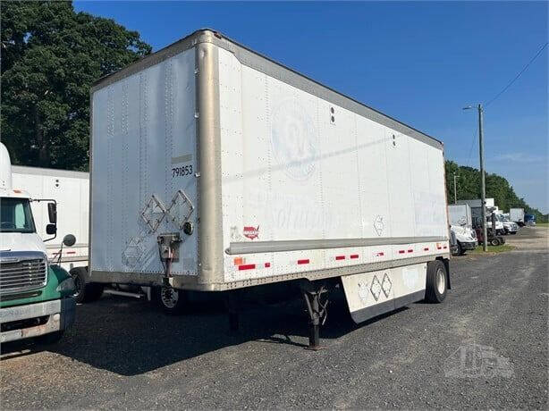 2005 Wabash 28' Dry Van