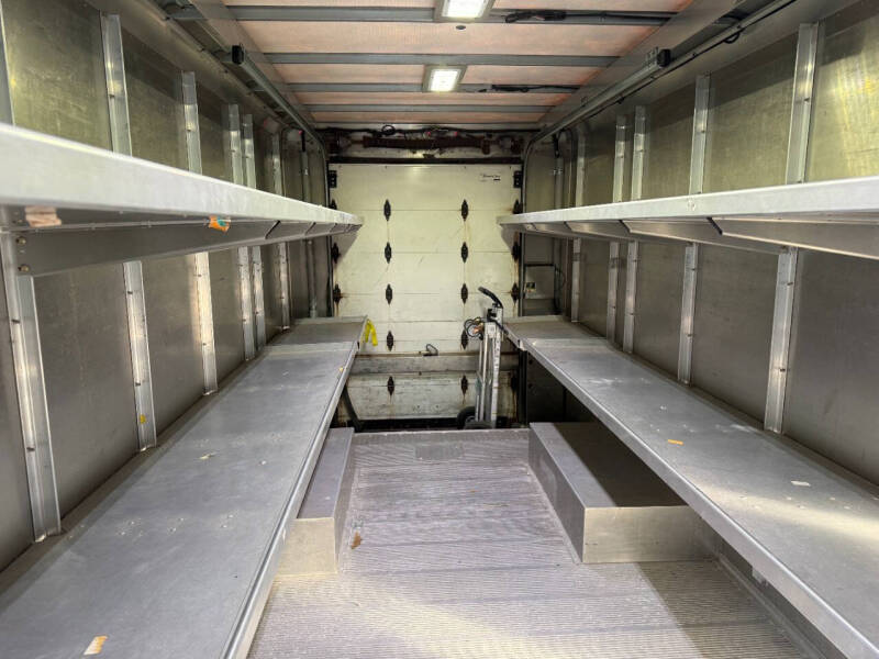 2021 Freightliner MT45 Chassis