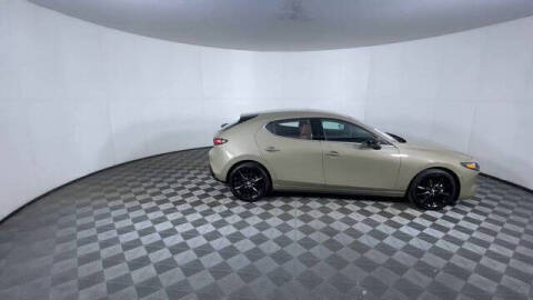 2024 Mazda Mazda3 Hatchback 2.5 Carbon Turbo