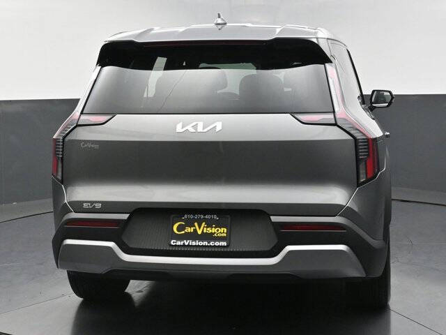 2024 Kia EV9 Light Long Range