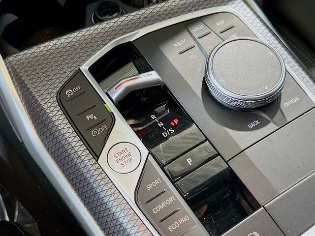 2024 BMW 3 Series 330i