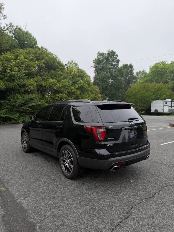 2016 Ford Explorer Sport