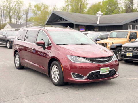 2017 Chrysler Pacifica Touring Plus