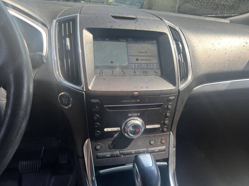 2017 Ford Edge Titanium