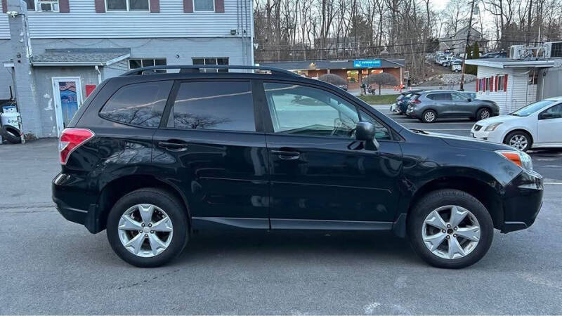 2016 Subaru Forester 2.5i