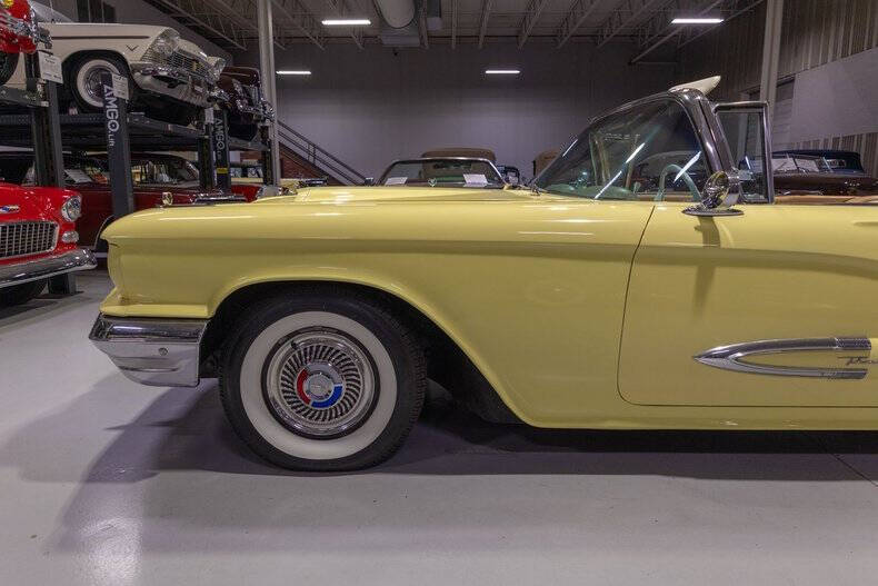 1959 Ford Thunderbird