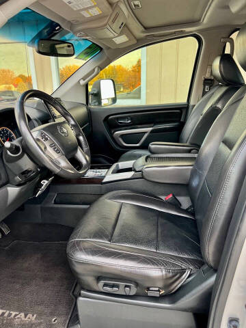 2015 Nissan Titan SL