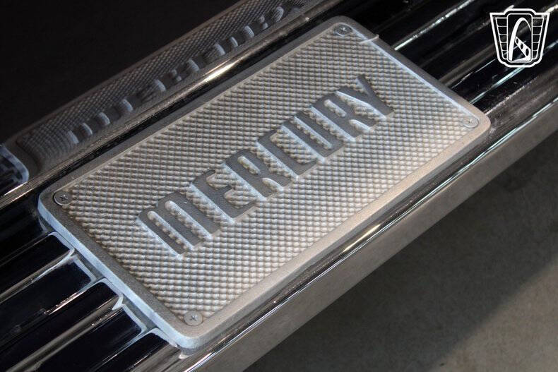 1953 Mercury M 100