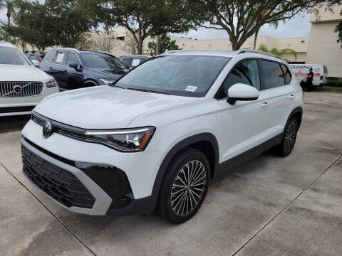 2025 Volkswagen Taos SE