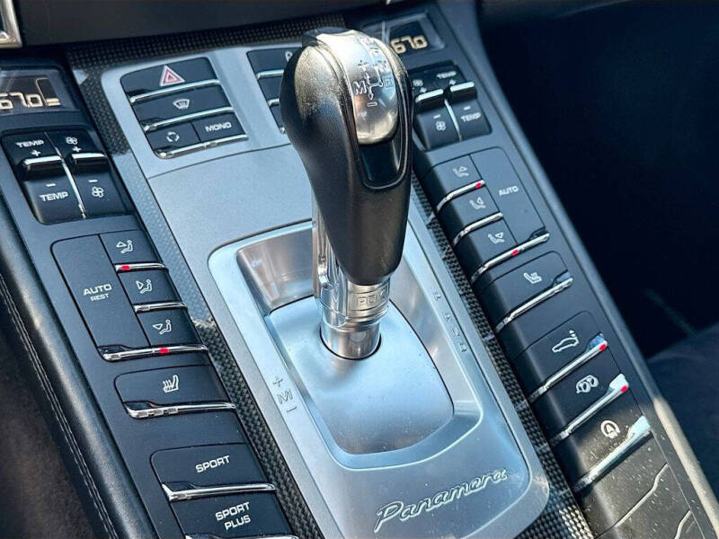 2013 Porsche Panamera GTS