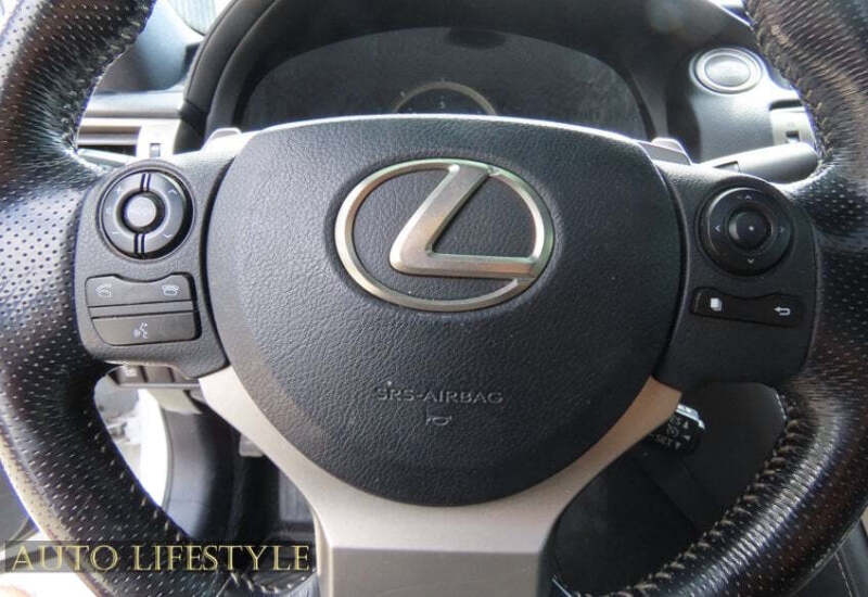 2016 Lexus IS 200t