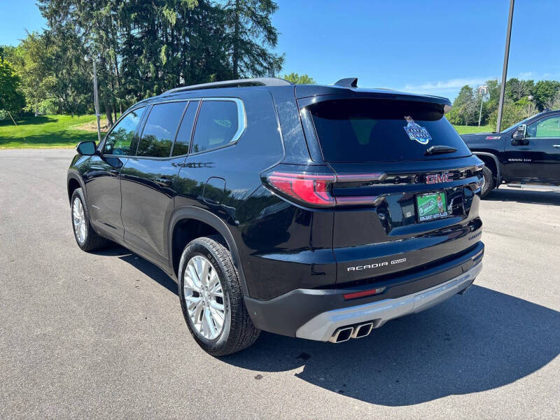 2024 GMC Acadia Elevation