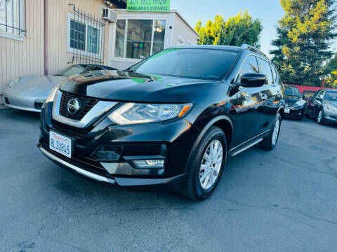 2019 Nissan Rogue for sale at Ronnie Motors LLC in San Jose CA