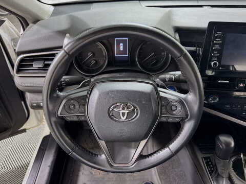 2022 Toyota Camry Hybrid SE Nightshade