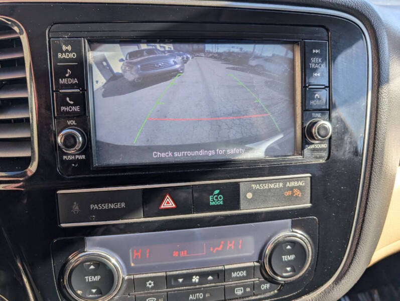 2019 Mitsubishi Outlander ES