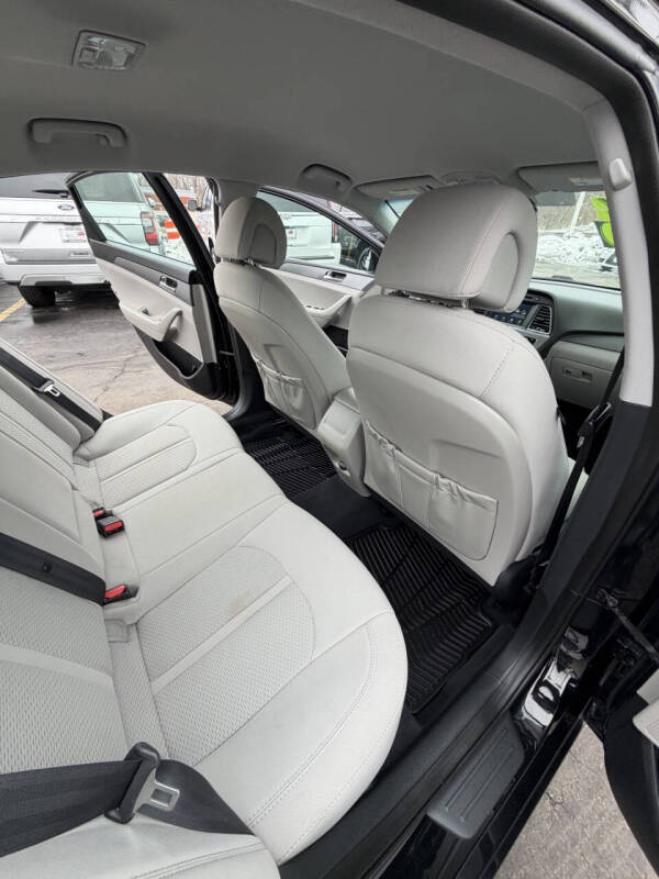 2016 Hyundai Sonata SE