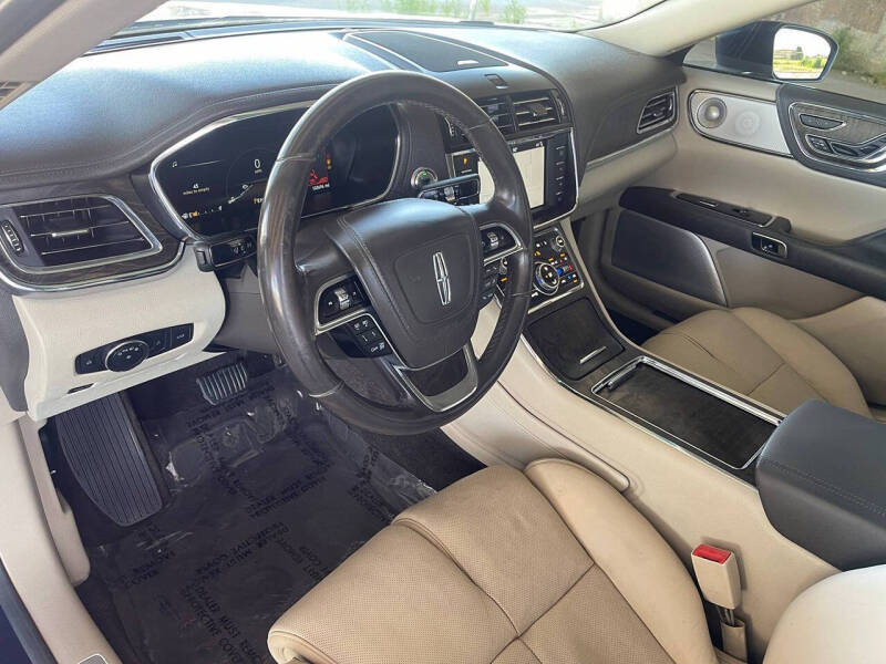 2017 Lincoln Continental Reserve