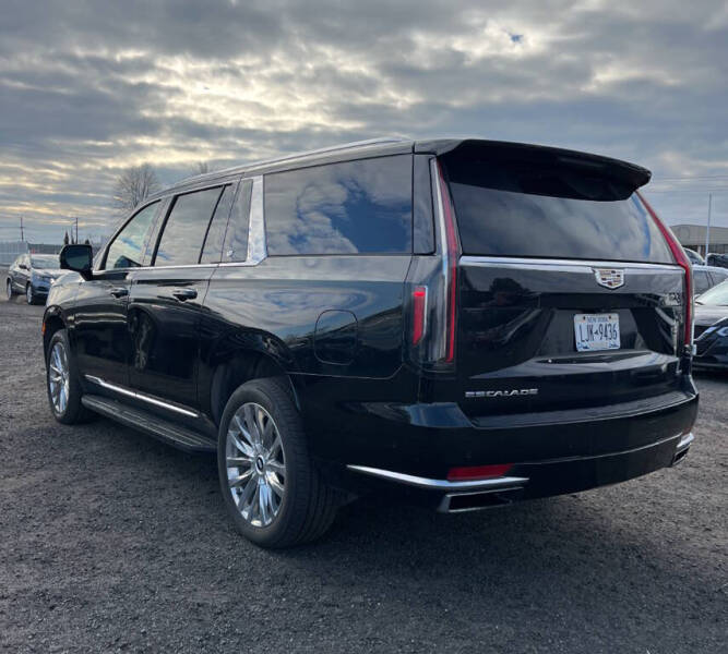 2023 Cadillac Escalade ESV Premium Luxury